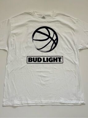 Hanes White T-Shirt with Bud Light Basketball Graphic